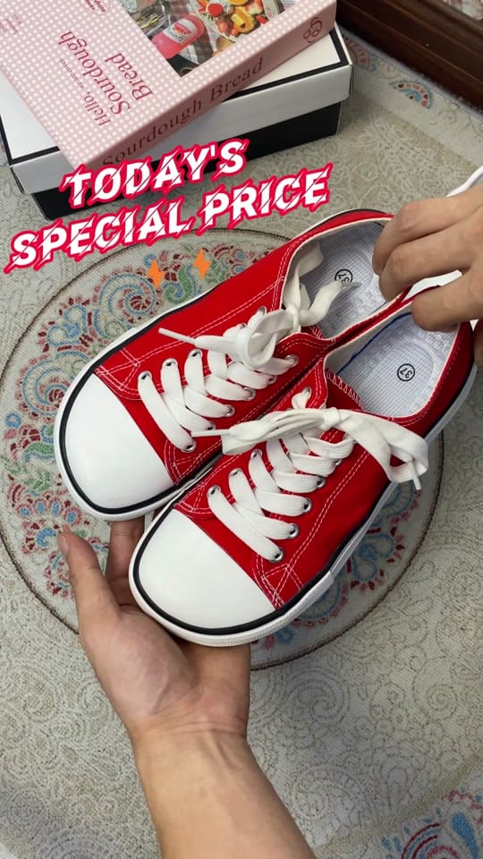 Post 7 by TattedSoftballMom aka Kelly on TikTok (video)