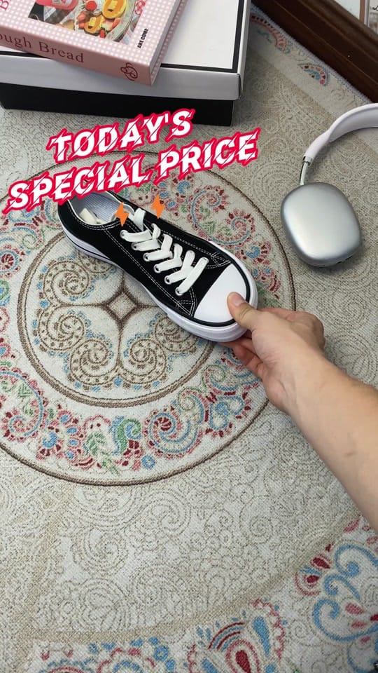 Post 8 by TattedSoftballMom aka Kelly on TikTok (video)