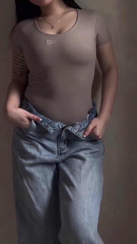 Post 4 by Eazy Fits on TikTok (video)
