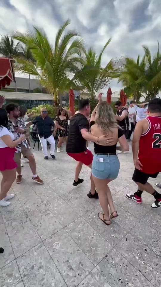 Post 3 by SALSA KINGS on TikTok (video)