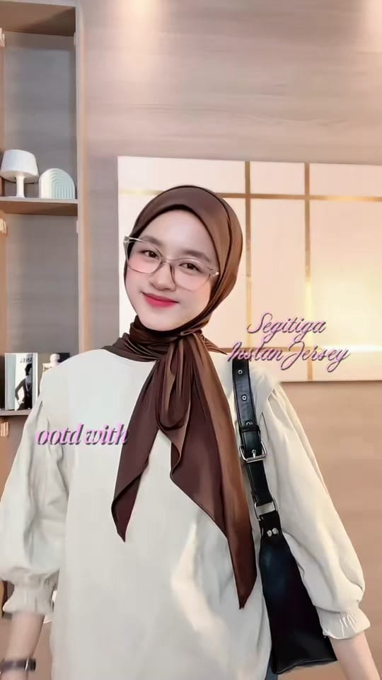 Post 8 by Rn hijab indonesia on TikTok (video)