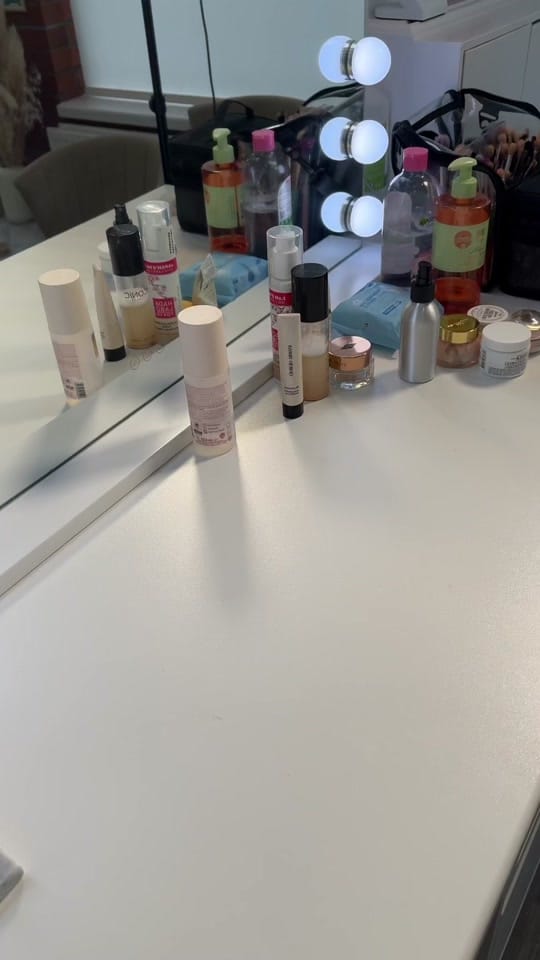 Post 10 by Alex Niven Makeup on TikTok (video)