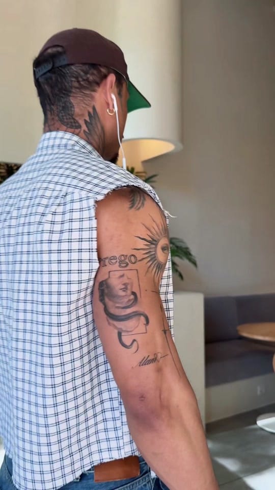 Post 4 by natelucantoni on TikTok (video)