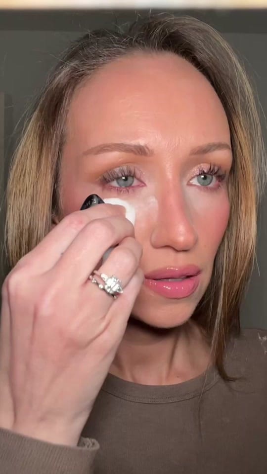 Post 4 by Jennifer Oliver - PRO MUA on TikTok (video)