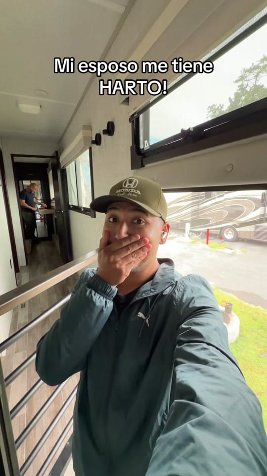 Post 9 by Carlos Día on TikTok (video)