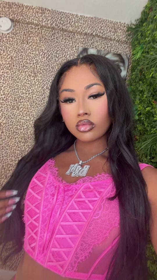 Post 1 by Jalenn🍭 on TikTok (video)