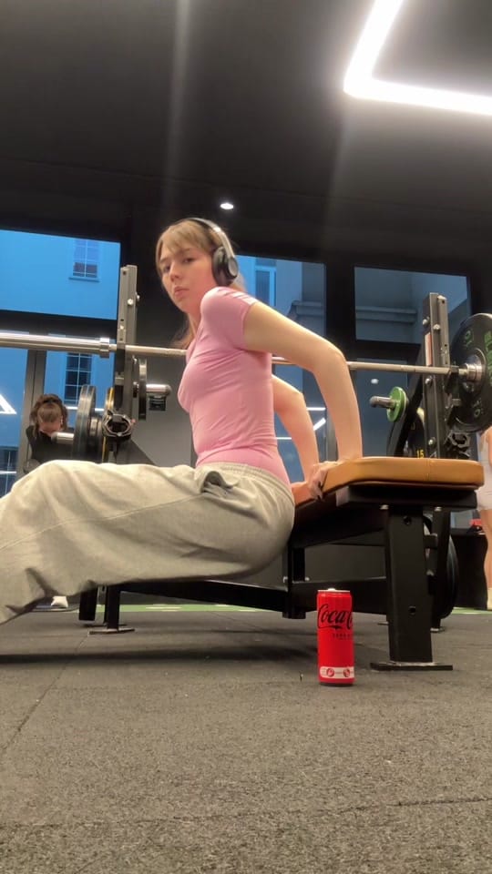 Post 8 by Fiorella on TikTok (video)