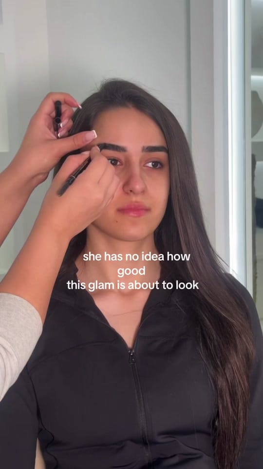 Post 3 by mellll.makeup on TikTok (video)