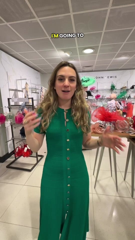 Post 4 by georgiana on TikTok (video)