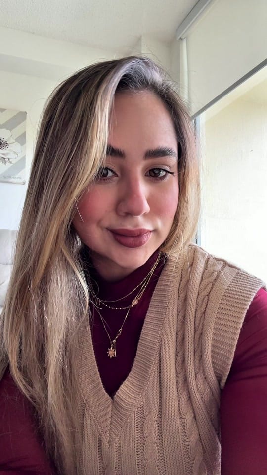 Post 6 by Marce on TikTok (video)