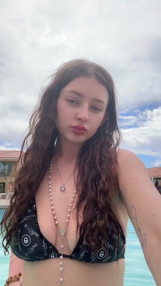 Post 4 by livrobiii on TikTok (video)
