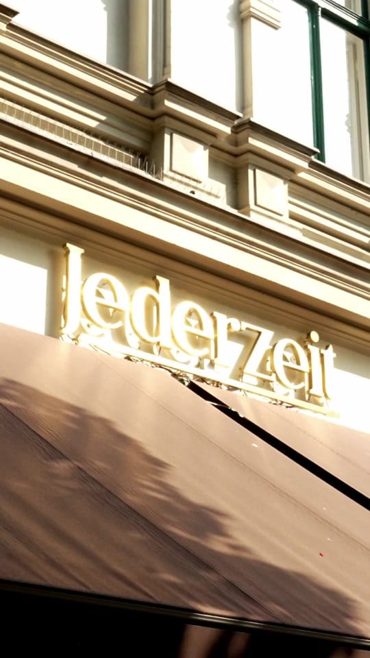 Post 4 by Jederzeit Café on TikTok (video)