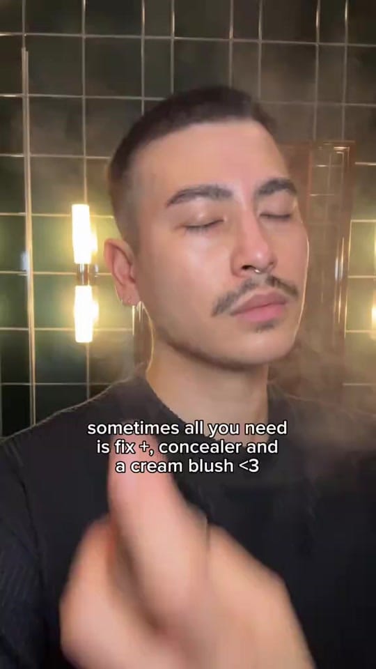 Post 10 by MAC Cosmetics DE on TikTok (video)