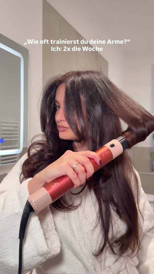 Post 6 by Merna Hermez on TikTok (video)
