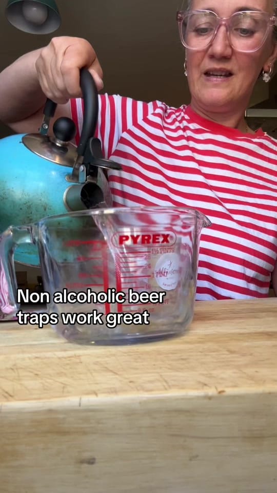 Post 2 by Mrs Clare Hoops | Crafts/Hacks on TikTok (video)