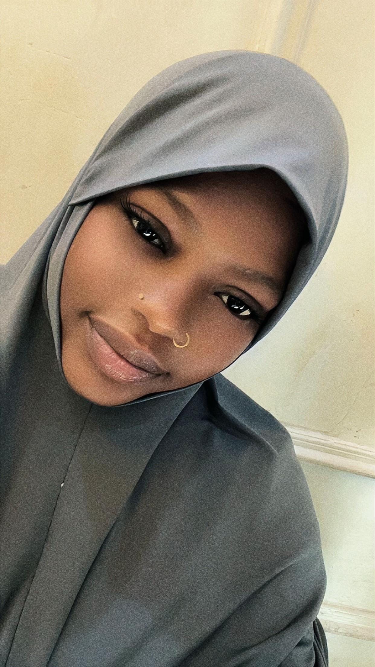Post 6 by RAFI CLOSET 😌🧕🌸🤍 on TikTok (video)