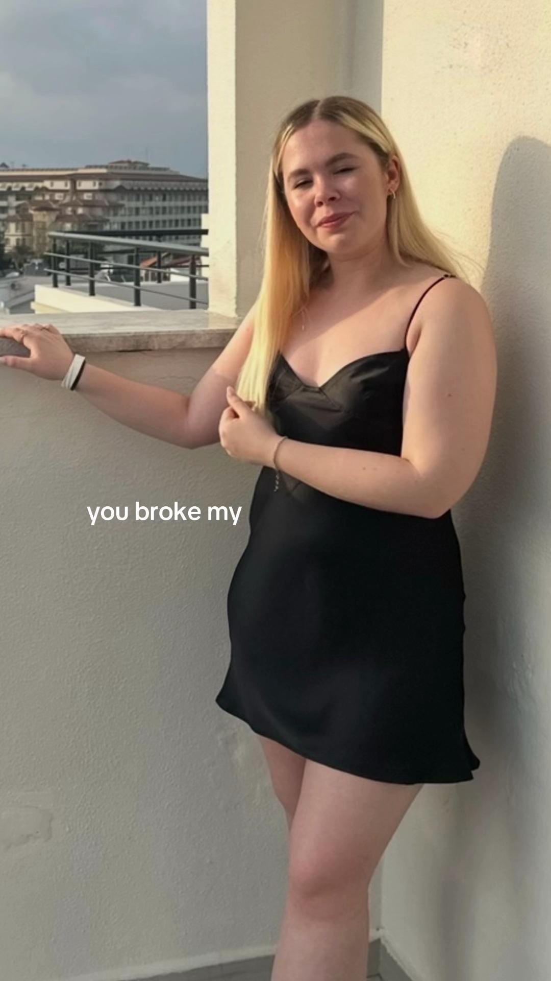 Post 8 by Eve 🍒🍸🪩 on TikTok (video)