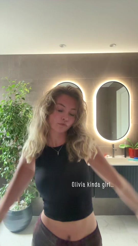 Post 5 by sophiealba__ on TikTok (video)