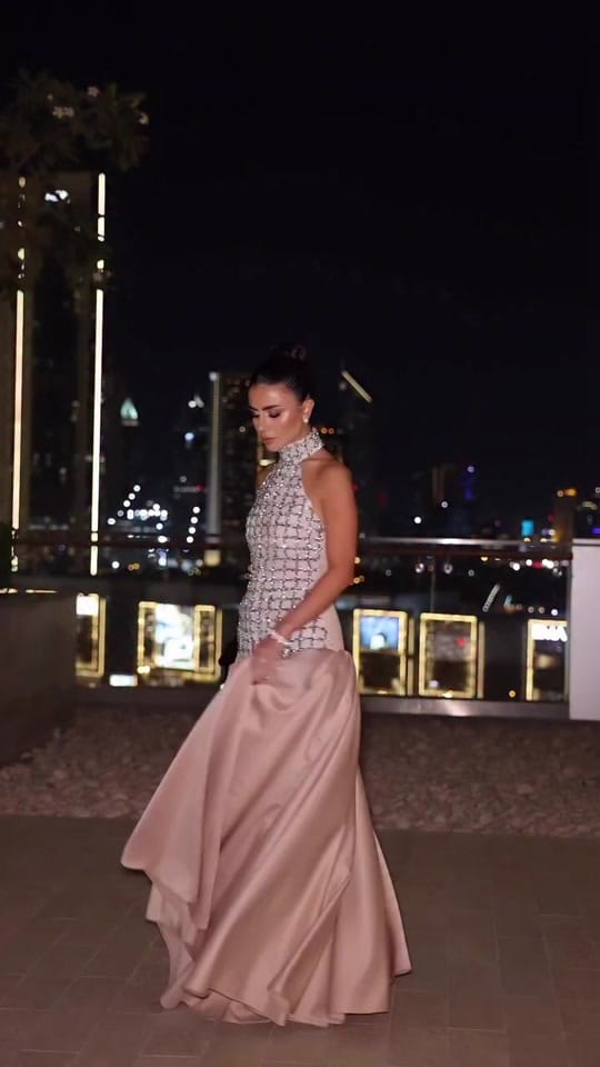Post 10 by Lalingi London on TikTok (video)