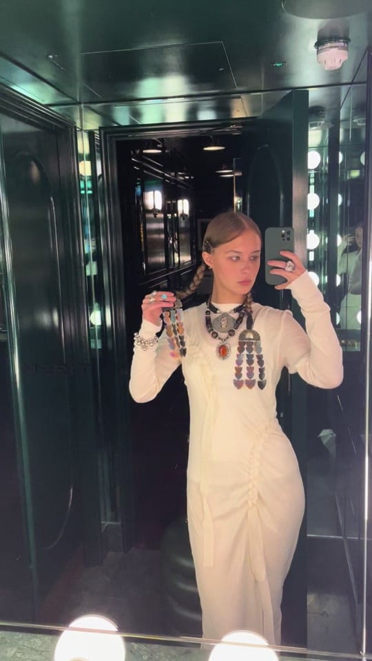 Post 9 by polinatammi on TikTok (video)