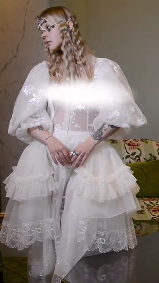 Post 4 by polinatammi on TikTok (video)