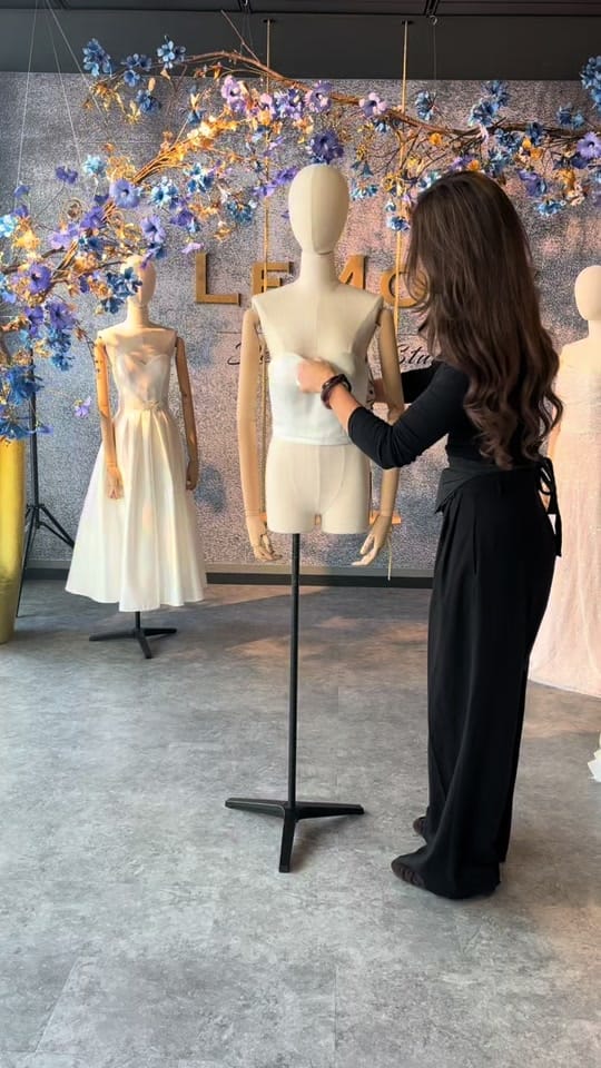 Post 1 by LeMoos on TikTok (video)