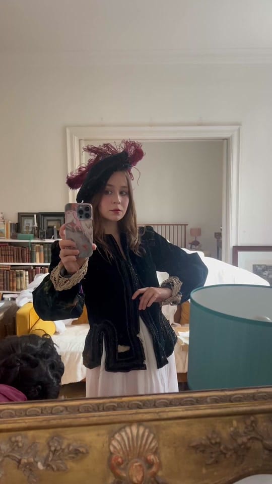 Post 6 by Belli on TikTok (video)