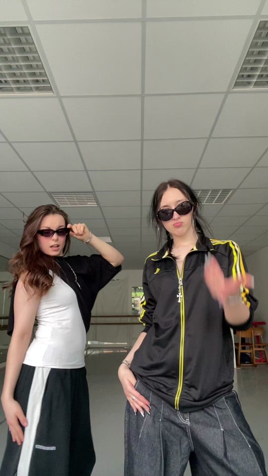 Post 8 by mobi on TikTok (video)