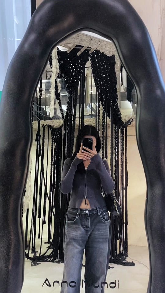Post 3 by xia on TikTok (video)