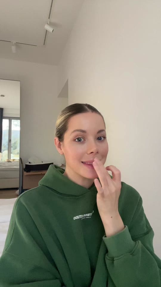 Post 1 by Marina on TikTok (video)