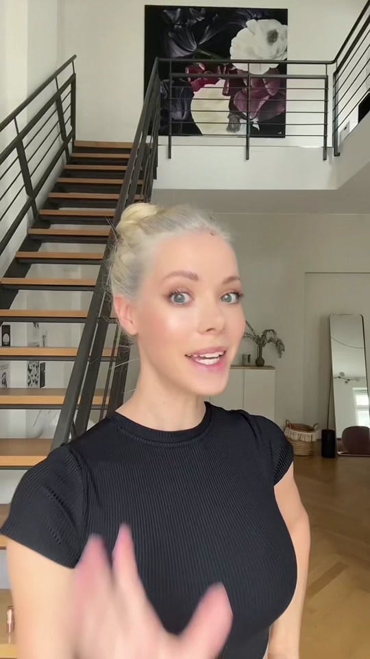 Post 9 by Marina on TikTok (video)
