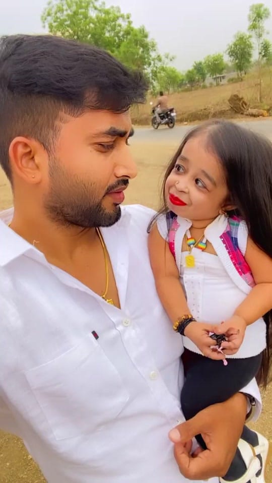 Post 6 by FAN CLUB JYOTI ♥️♥️ on TikTok (video)