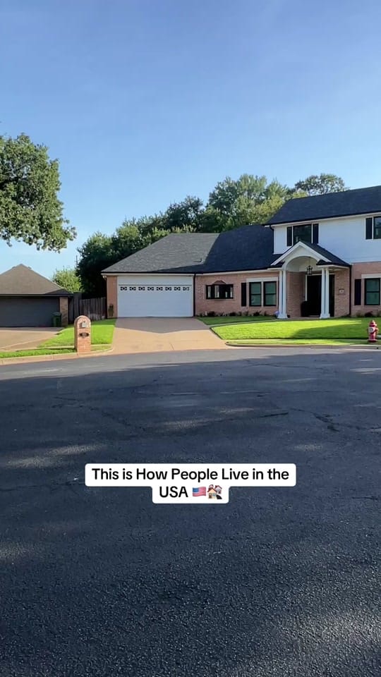 Post 8 by life in America 🇺🇸 on TikTok (video)