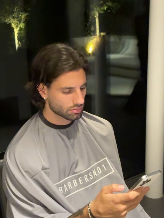 Post 8 by BARBERSNO1 on TikTok (video)