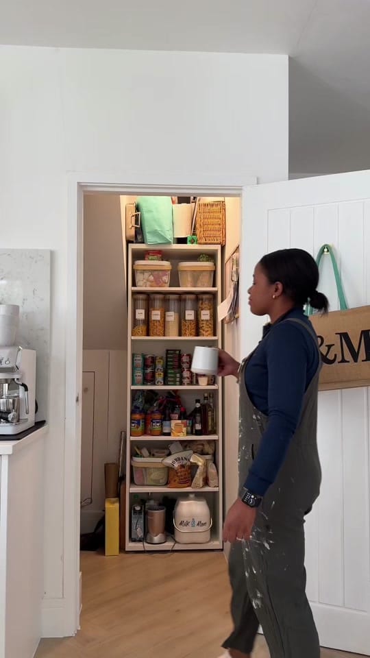 Post 7 by Paula | Home reno & interiors on TikTok (video)
