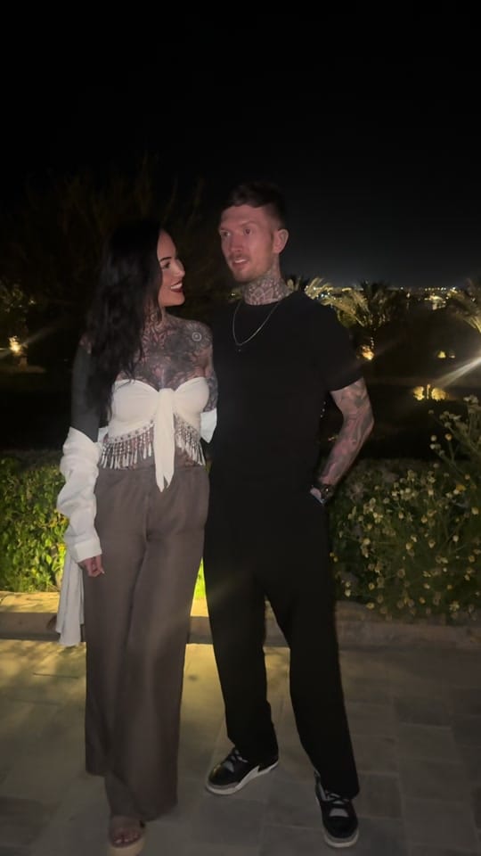 Post 2 by Shawna Leigh on TikTok (video)