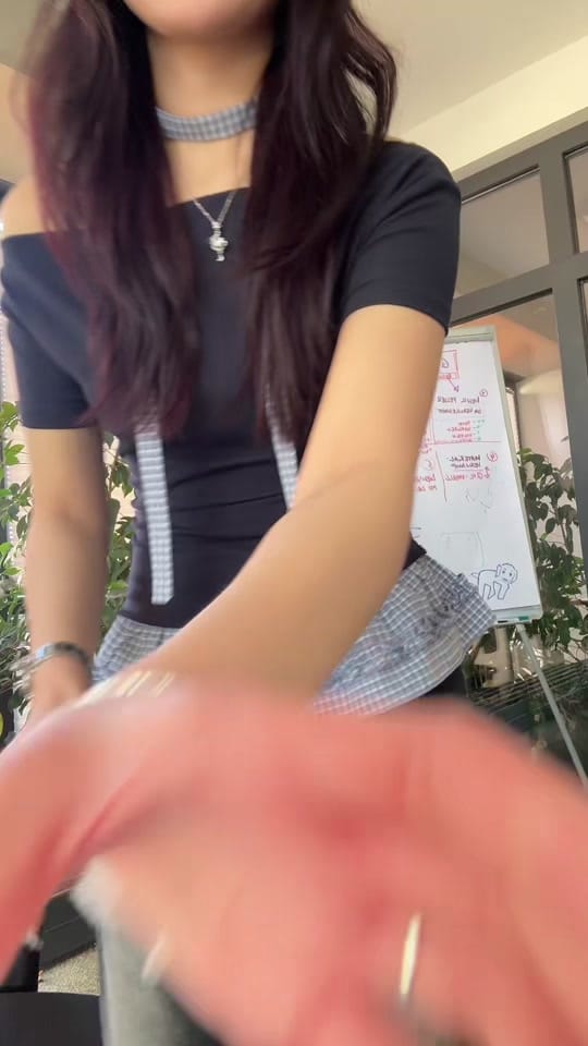 Post 4 by anny.drafts on TikTok (video)