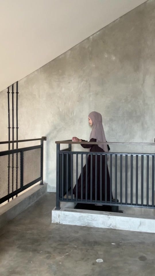 Post 7 by Fisura Scarf on TikTok (video)