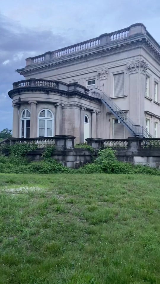 Post 1 by Jae Fogel on TikTok (video)