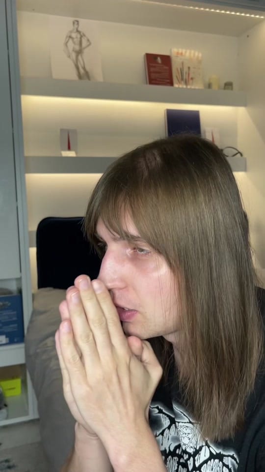 Post 3 by Maskim Frolov on TikTok (video)
