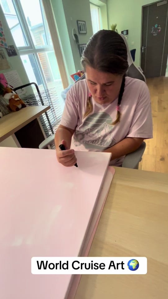 Post 8 by India & Emy on TikTok (video)