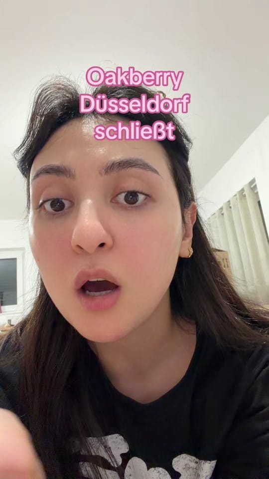 Post 6 by Raya | girl in Düsseldorf on TikTok (video)
