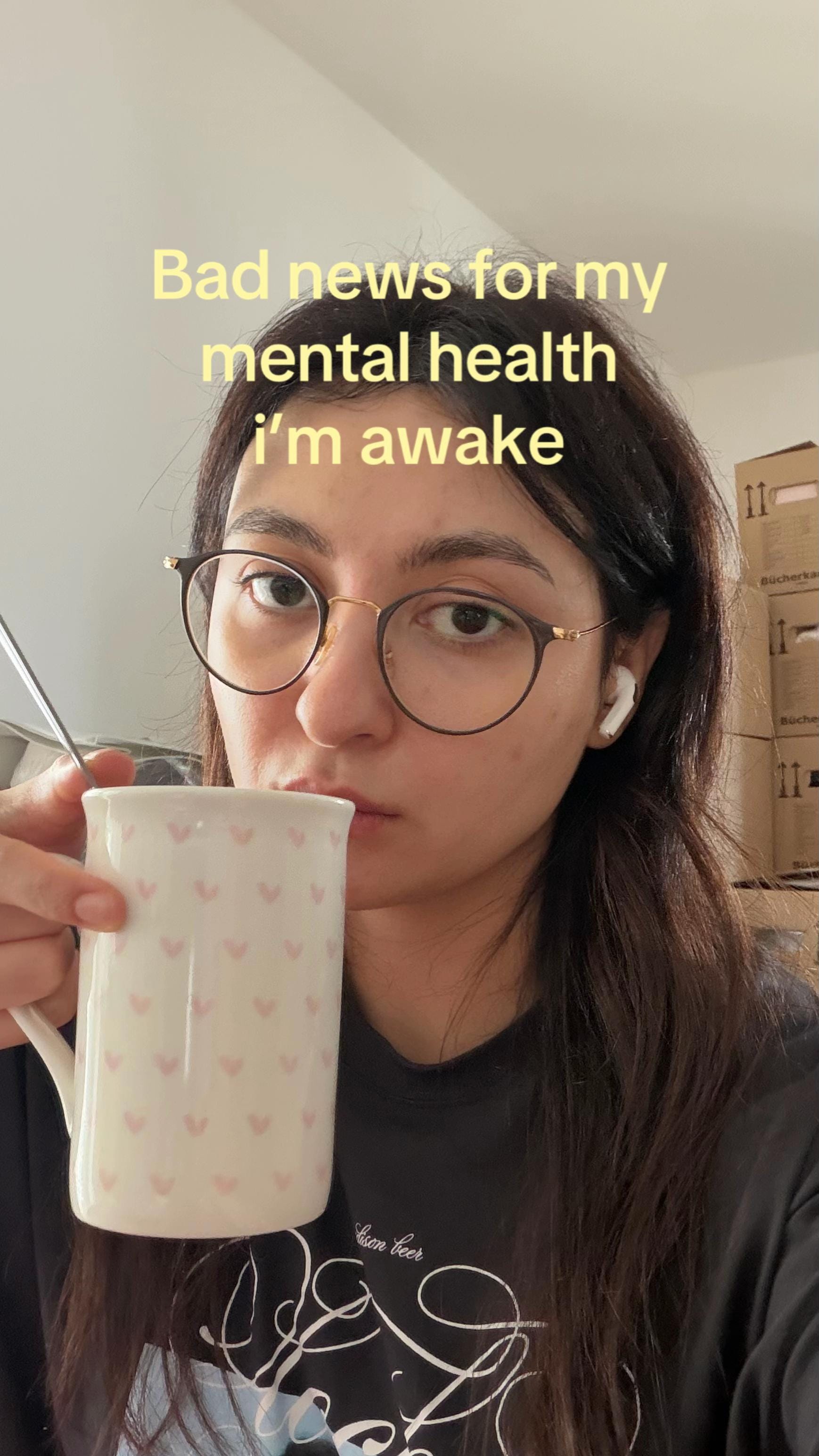 Post 8 by Raya | girl in Düsseldorf on TikTok (video)