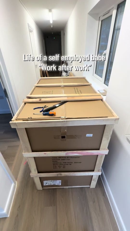 Post 1 by ALT on TikTok (video)
