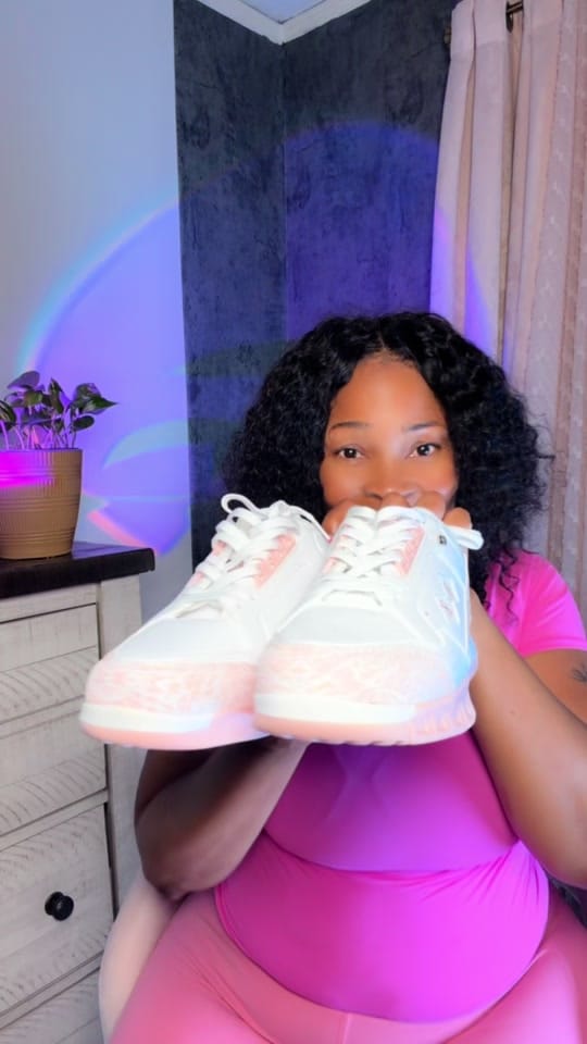 Post 6 by 🩷F I Y A H 🩷 on TikTok (video)