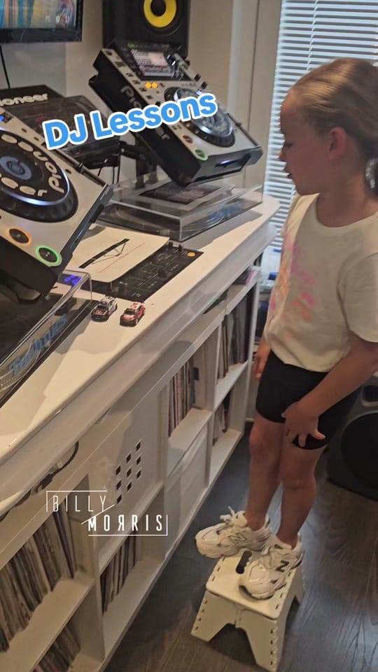 Post 8 by Billy Morris DJ on TikTok (video)