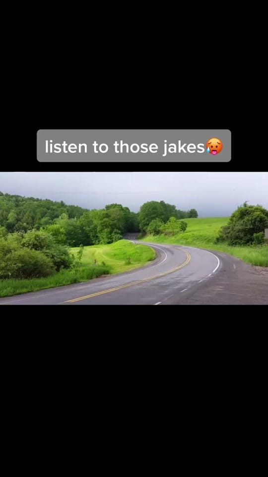 Post 9 by Illinois Big Rigs on TikTok (video)