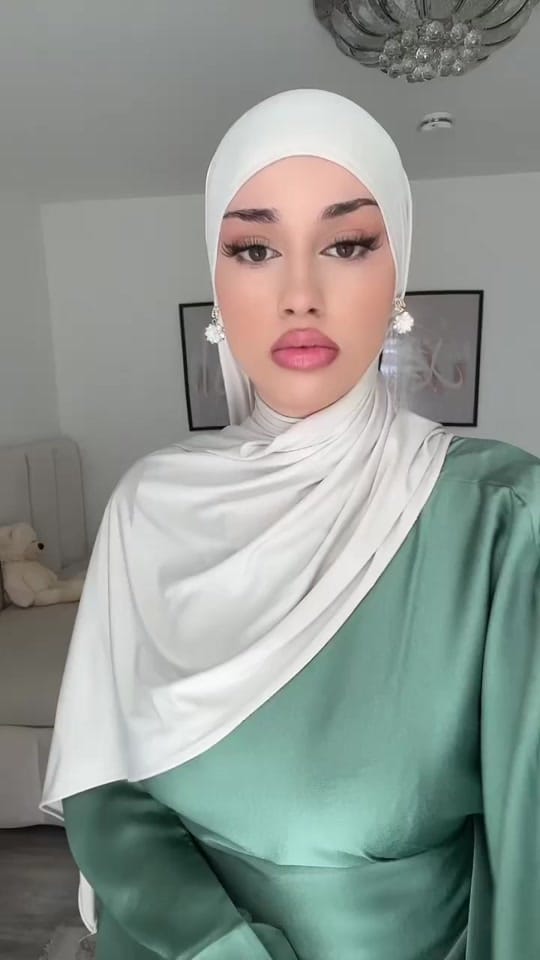 Post 3 by NurNisa on TikTok (video)