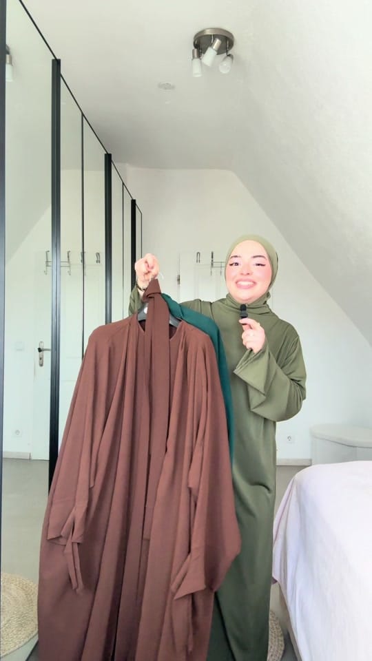Post 2 by NurNisa on TikTok (video)