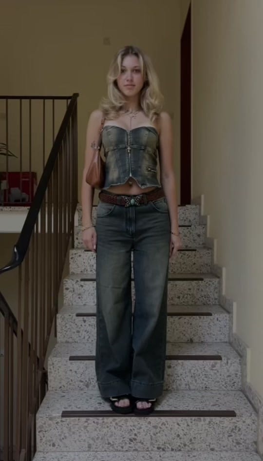Post 9 by 𝑅𝑜𝑚𝑦 on TikTok (video)